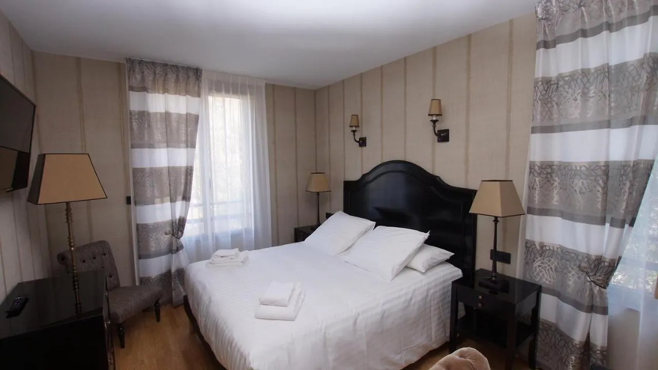 Hotel De Charme L'Oree Du Parc Romans-sur-Isere France