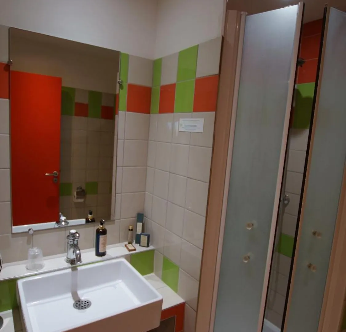 Hotel De Charme L'Oree Du Parc Romans-sur-Isere 4*,  France