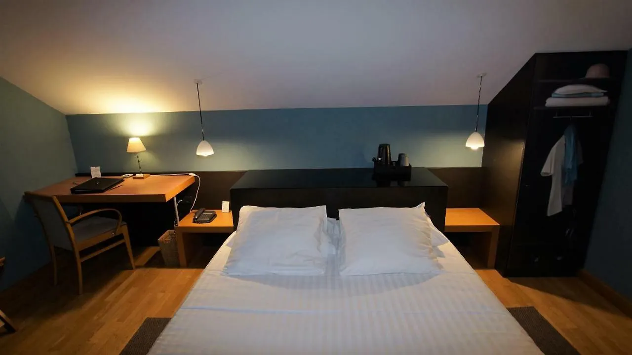 Hotel De Charme L'Oree Du Parc Romans-sur-Isere 4*,  France
