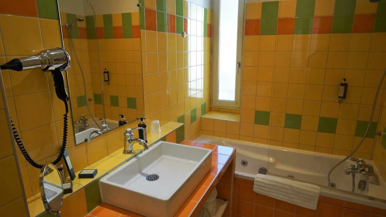Hotel De Charme L'Oree Du Parc Romans-sur-Isere 4*,  France